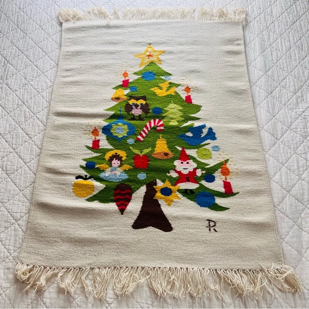 🎄 VTG Handwoven Wool Christmas Tree Wall Hanging 29”x39” WOW Decor